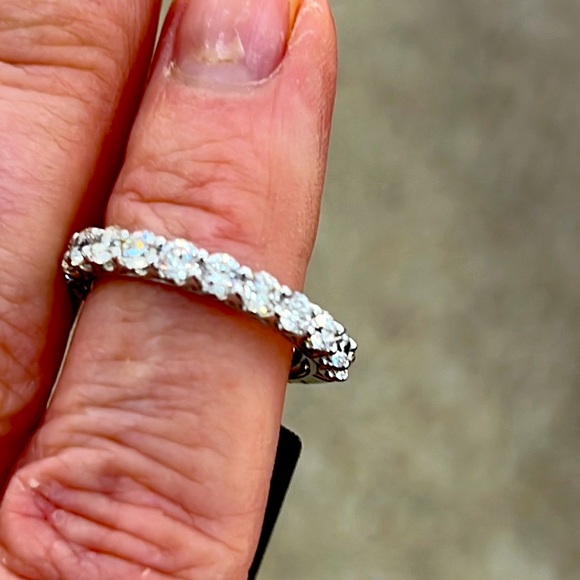 GIA 5.38 Diamond ring with 3.02 carat center stone - Picture 5 of 12